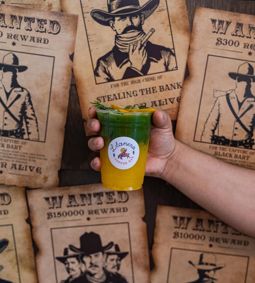 El Saguaro — Matcha, mango, agua tónica y limon. Refrescante, con ese toq